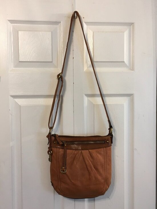 Fossil Handbags - Vintage Fossil Tan/ Brown Leather Crossbody Bag